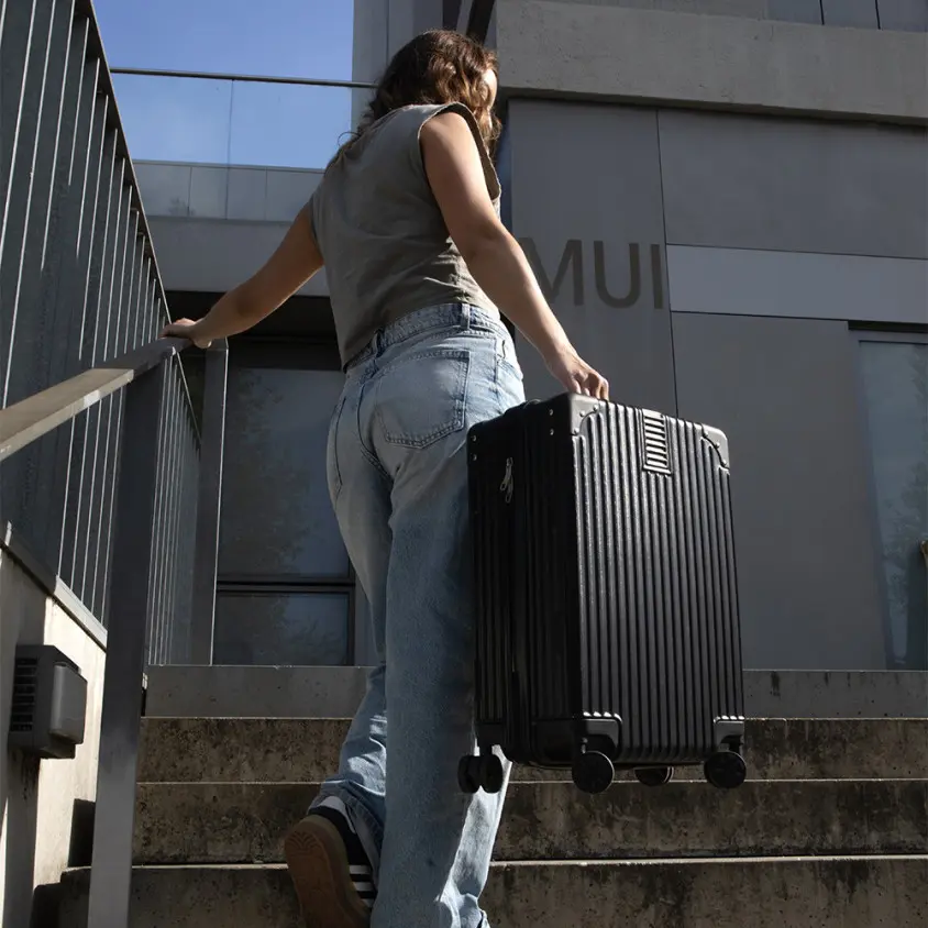 valise-cabine-a-roulettes-pivotantes (4).webp